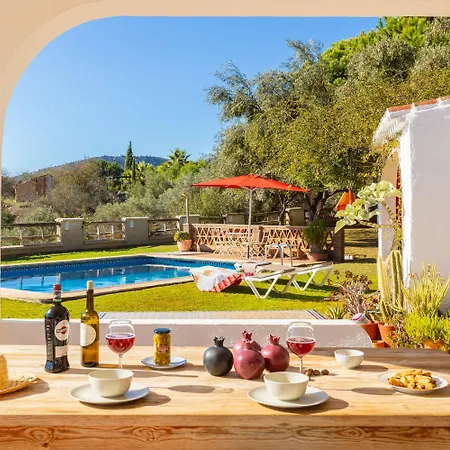 Villa La Higuera