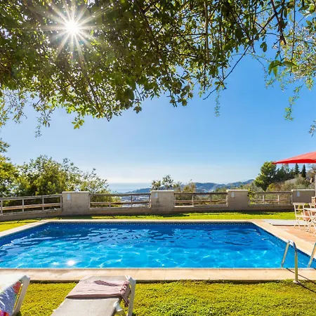 La Higuera Villa *